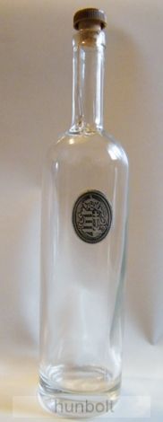 Ón koszorús címeres hosszú borosüveg dugóval 750 ml Ón koszorús címeres hosszú borosüveg dugóval 750 ml