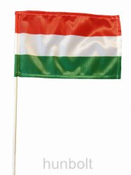 Nemzeti színű zászló 15x25 cm, 40 cm-es műanyag fehér pálcával