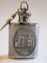 Fém flaska kulcstartó ón Mohács címkével