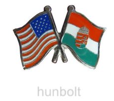 Kitűző, páros zászló USA -Magyar címerrel jelvény 26x15 mm