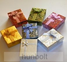 Masnis doboz különböző színben 