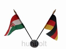 Nemzeti címeres és Német zászlók asztali tartóval