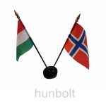 Nemzeti és Norvég zászlók asztali tartóval