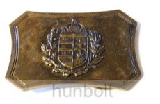 Címeres, szögletes világos övcsat (bronz színű fém, 8x5,5 cm)