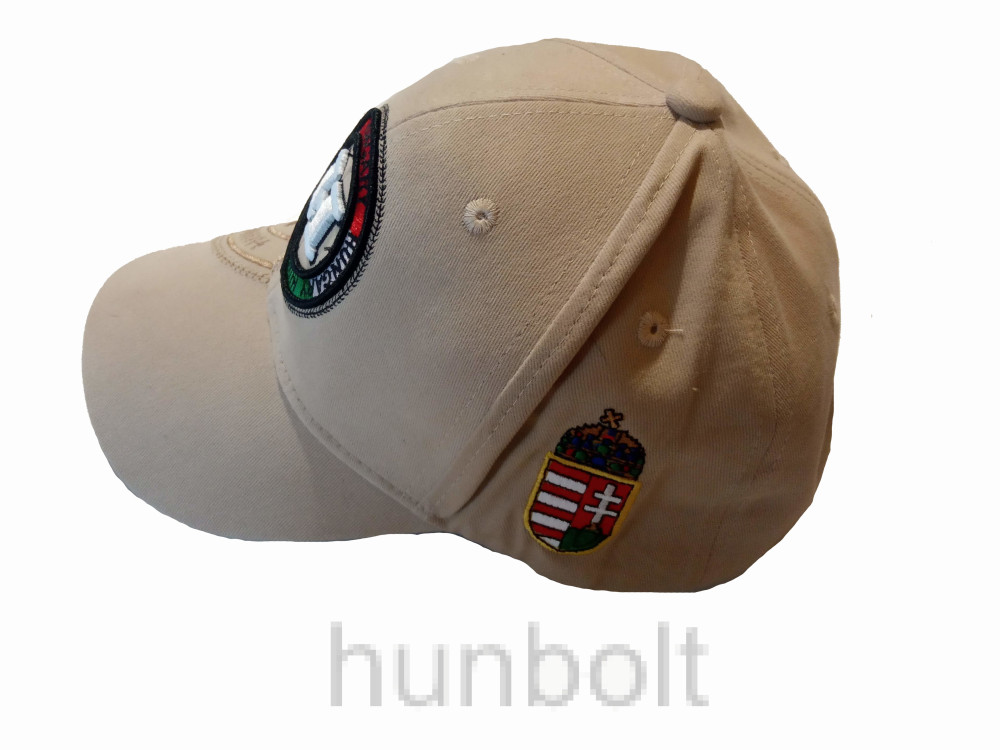 Image of Baseball H betűs hímzett sapka, sötét bézs (H:fehér)