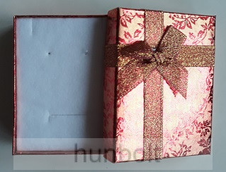 Image of Masnis doboz virágos bordó színben